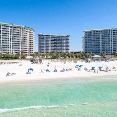 Silver Shells St. Maarten tower overlooking the beachfront and Gulf waters in Destin, Florida.